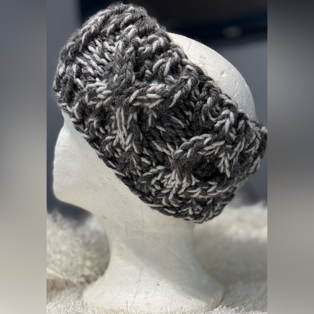 Handmade Hand crafted XOXO Knit headband gray sparkle - Picture 5 of 6